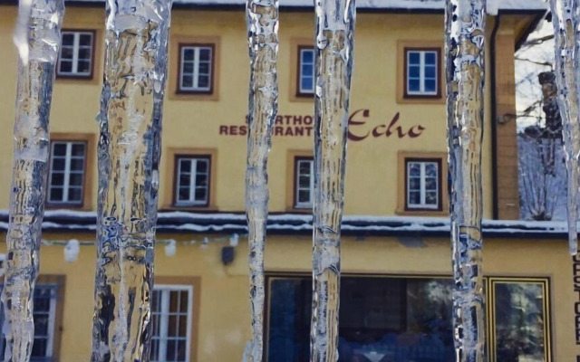 Hotel Echo