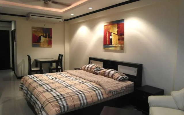 Jomtien Beach Condominium A2 F12 R34