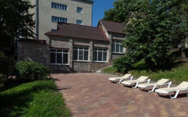 Гостиница Бештау (Железноводск) в Железноводске отзывы, цены и фото номеров - забронировать гостиницу Бештау (Железноводск) онлайн вид на фасад