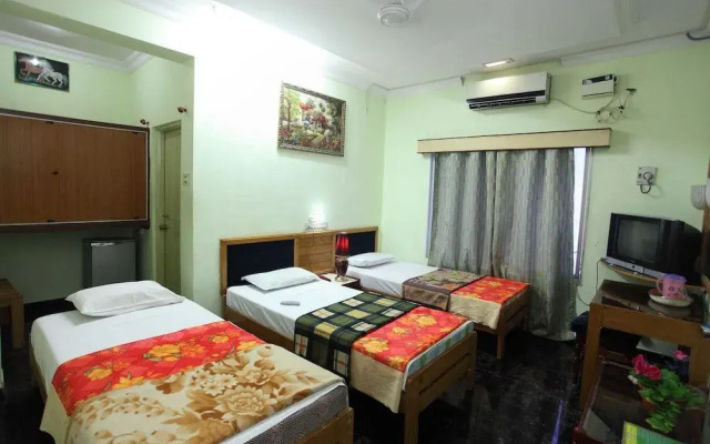 Trishul Hotel
