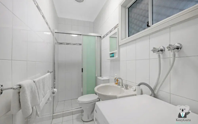 Kozyguru| Cozy Granny Flat In Fairfield
