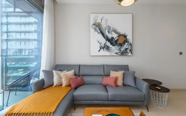 Sleek 1BR at Dubai Marina w Balcony