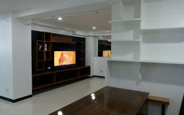Ola Hostel Manila