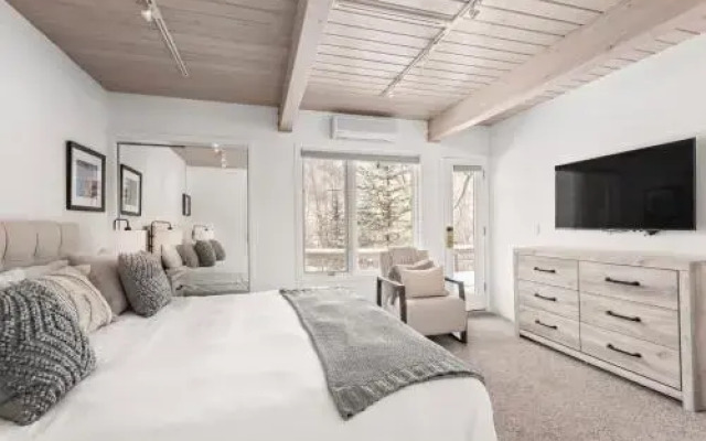 Standard Two Bedroom - Aspen Alps #402
