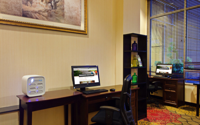 Holiday Inn Express And Suites Seattle Downtown - Lake Union by IHG
