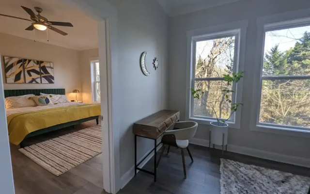 Colony Suite - Bridgegate