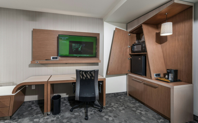 Courtyard by Marriott Boston Littleton