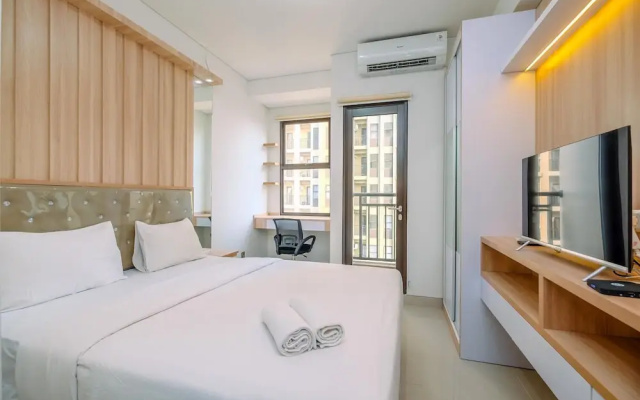 Cozy Living And Homey Studio Transpark Cibubur Apartment