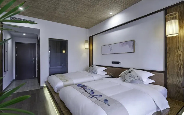 Floral Hotel Deqing Qinzizaiju