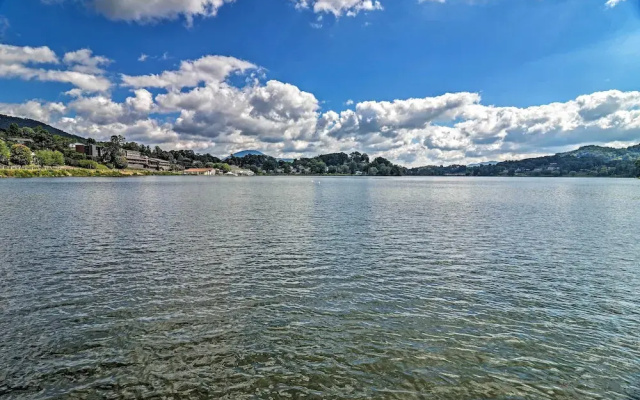 Serene Lake Junaluska Gem: Deck & Mountain Views