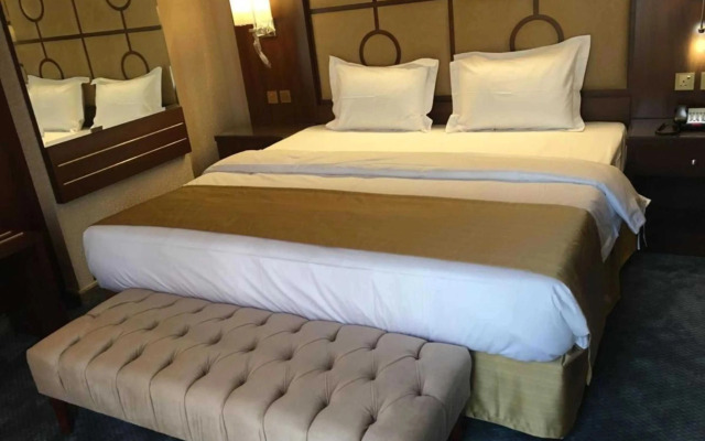 Vivid Plaza Hotel