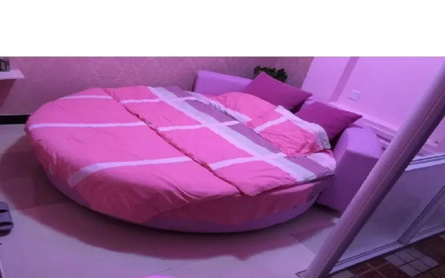 Qilin Theme Hotel