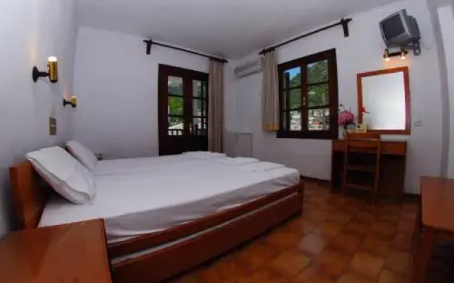 Hermes Hotel