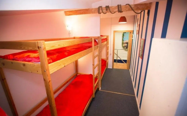 Fregat Hostel