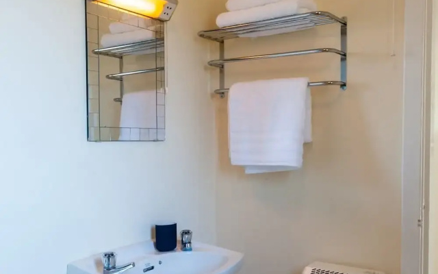 Telford Highland Apartments - Torlundy Farmhouse