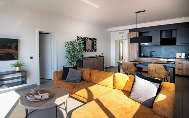Adriatic View Apartment by DuHomes