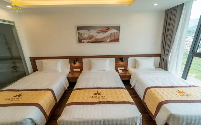 Luxury Hotel