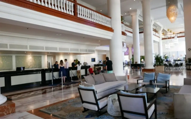 Pullman Cairns International