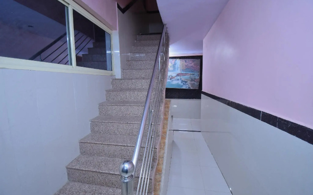 SPOT ON 65504 Dev Palace Guest House