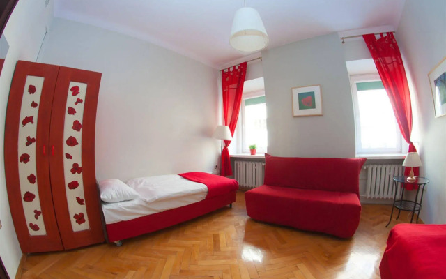 Отель Hostel Helvetia Польша, Варшава - 1 отзыв об отеле, цены и фото номеров - забронировать отель Hostel Helvetia онлайн комната для гостей