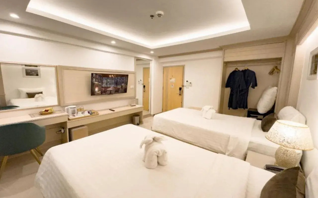 Golden Empire Suvarnabhumi Hotel