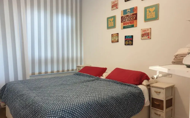 Olmos Apartment with Parking