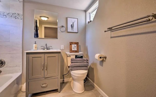 Hot Tub, Game Room: Dog-friendly Pine Cabin!