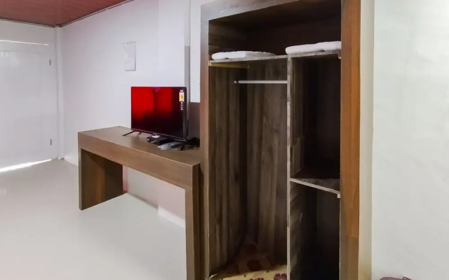 Girik Brekit Mitra RedDoorz