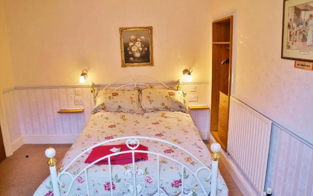 The Captain Guesthouse