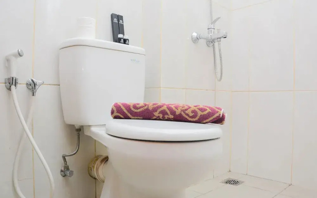 Cozy Stay 1BR at Grand Kamala Lagoon Apartment