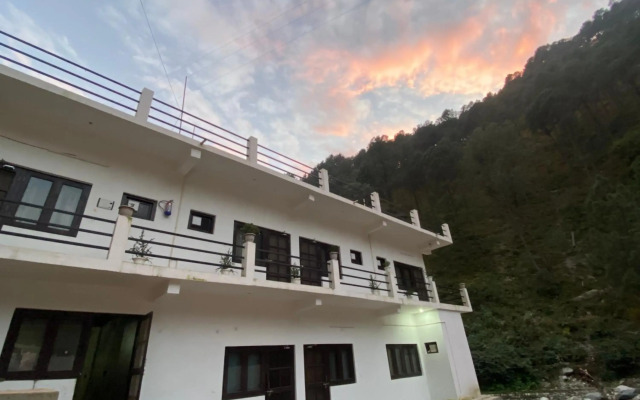 Chirag Homestay Kainchi