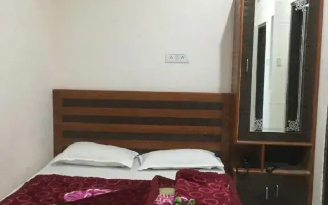 Kanak guest House