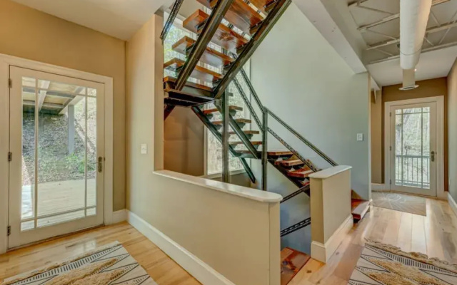 Falcons Nest by Escape to Blue Ridge