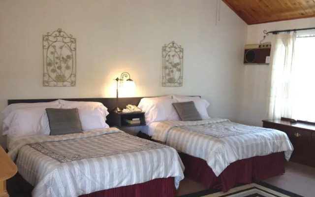 Vinehurst Inn And Suites
