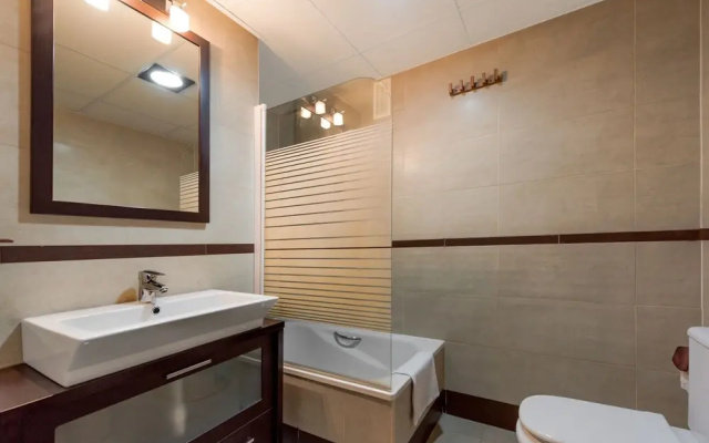 Modern 2 Bd Apartment With Private Terrace Eslava Terrace