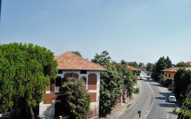 Отель Juelì Apartments Mono Италия, Ферно - отзывы, цены и фото номеров - забронировать отель Juelì Apartments Mono онлайн