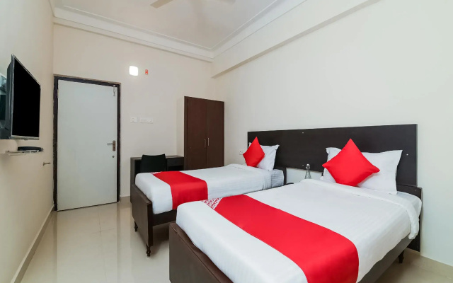 OYO Flagship 25071 Opp Amulya Hospital