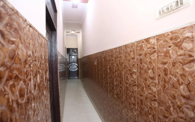 Hotel 999 by OYO Rooms
