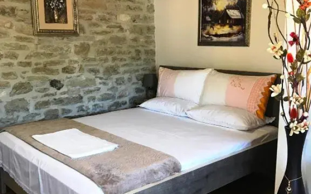 The Mosaic House - Shtepia me Mozaik