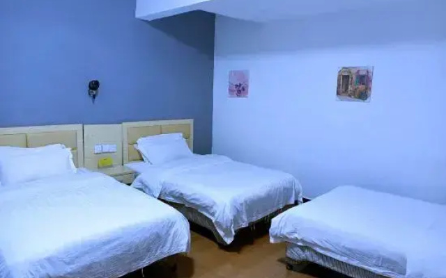 Shuiyue Shangshe Homestay (Yangshuo West Street Branch)