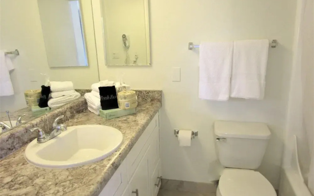 Park Suites at 104 - One Bedroom Apartment