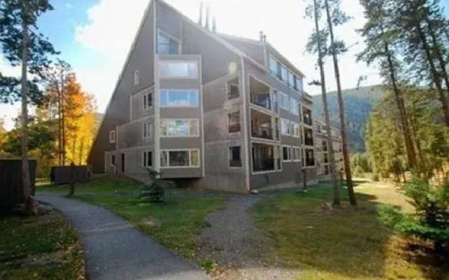 The Pines Condominiums