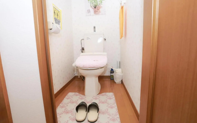 Shinjuku Sunrise Apartment