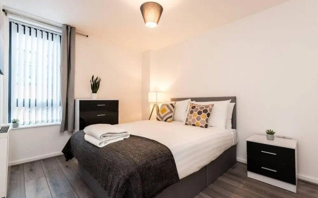 Host Apartments Oldham Place