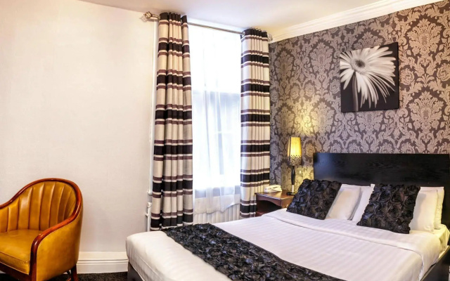 The Kildare Street Hotel