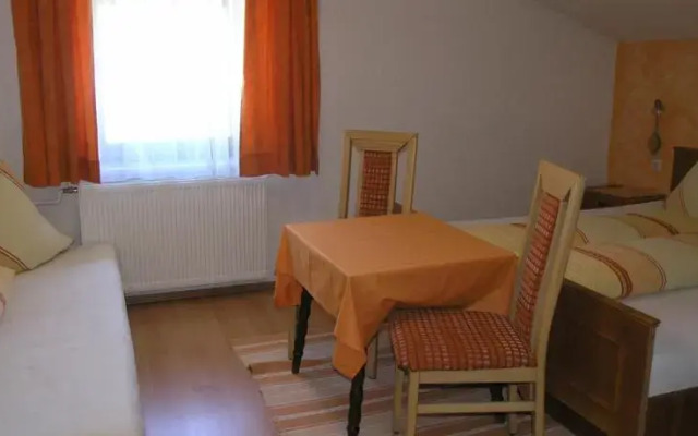 Haus Felsneck