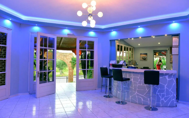 Callinica Hotel