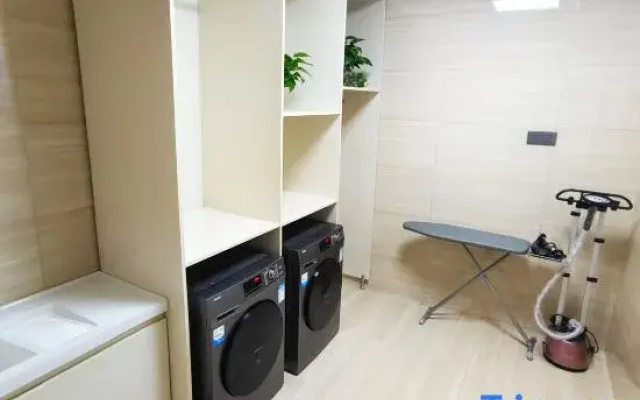Vienna Hotel （Xinhe Yixing Building Hotel）