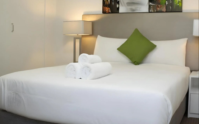 Atrio Apartments