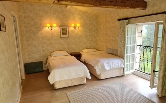 Beautiful Holiday Home With Private Pool